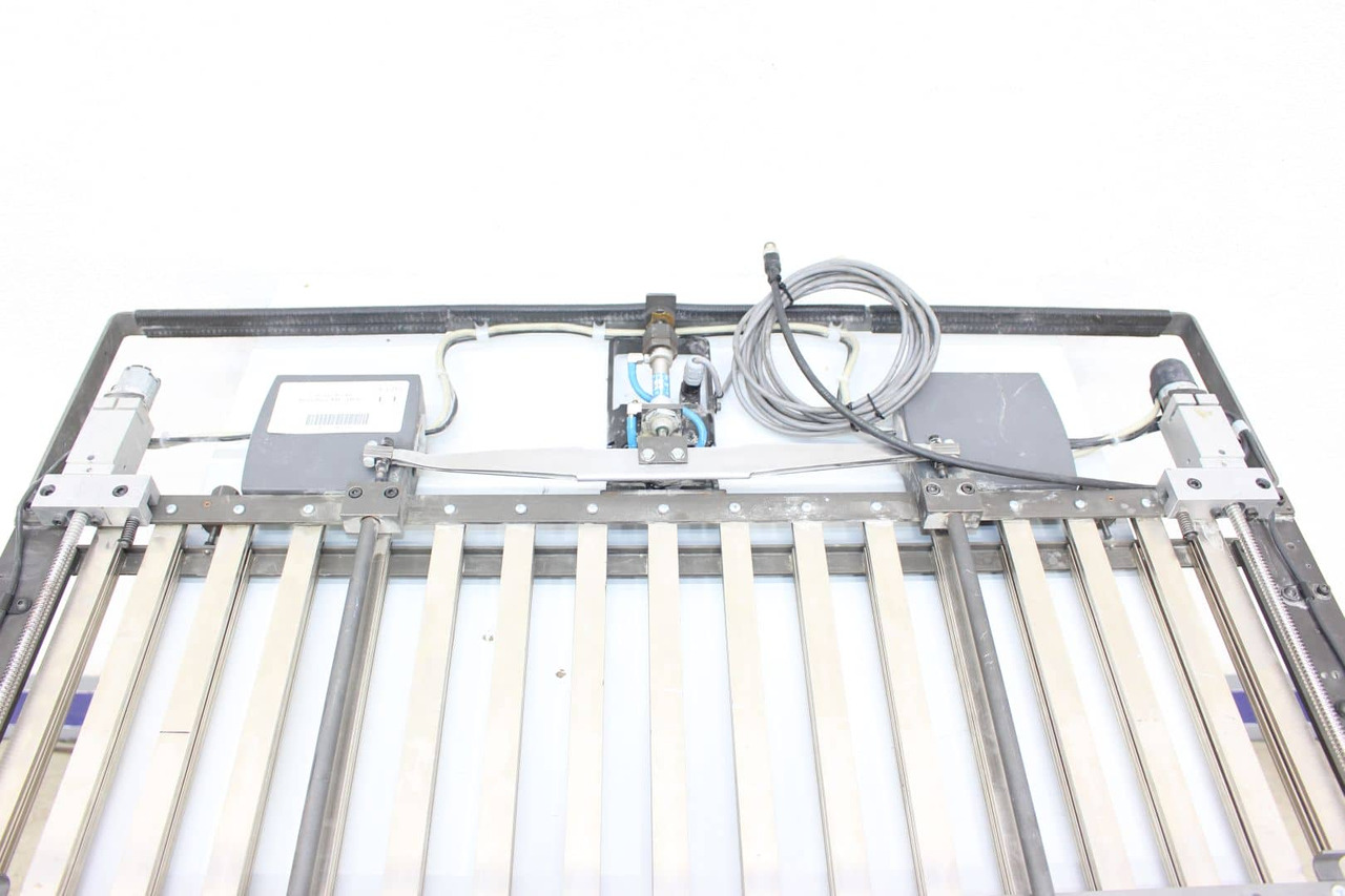 Heidelberg 82 Digital - Hajtógatógép: 2 kép. Heidelberg 82 Digital - Hajtógatógép: 2 kép.