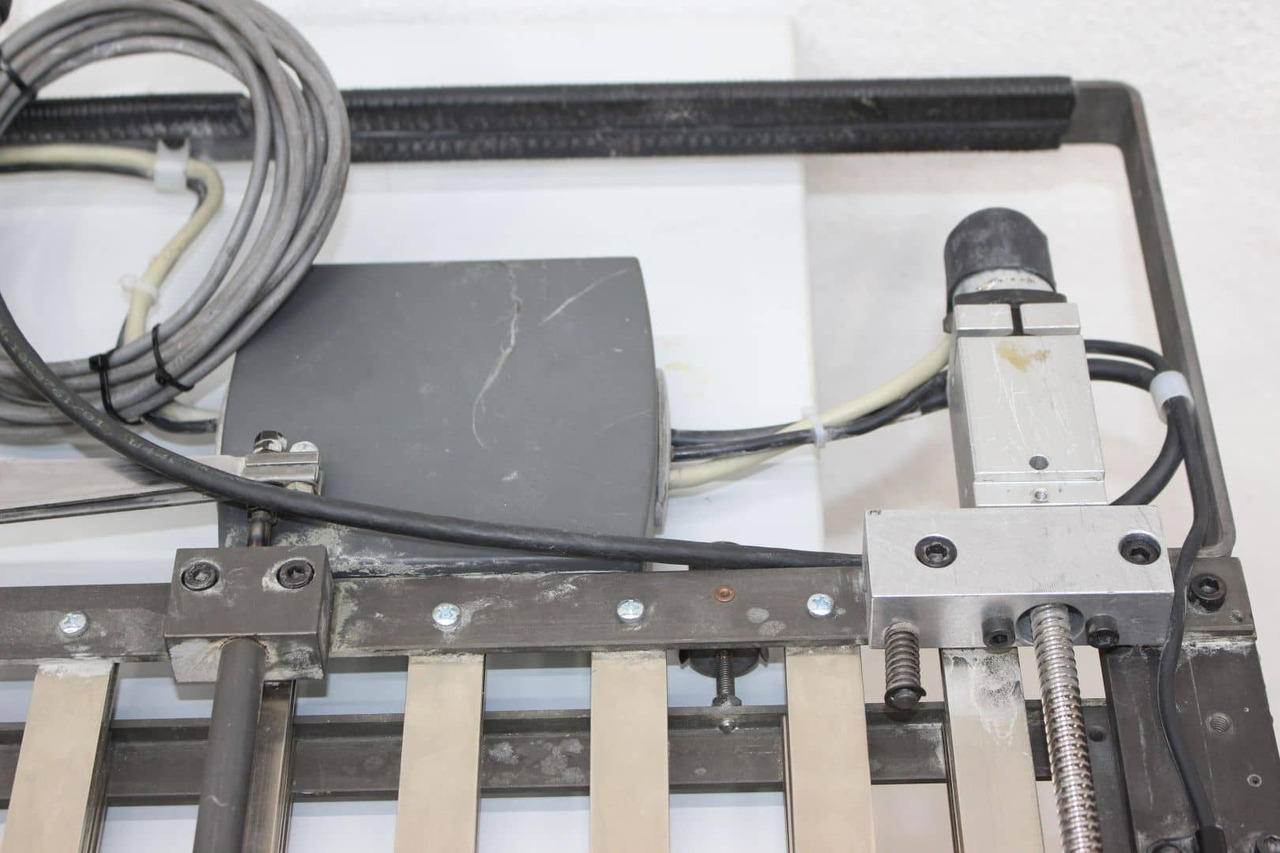 Heidelberg 82 Digital - Hajtógatógép: 5 kép. Heidelberg 82 Digital - Hajtógatógép: 5 kép.