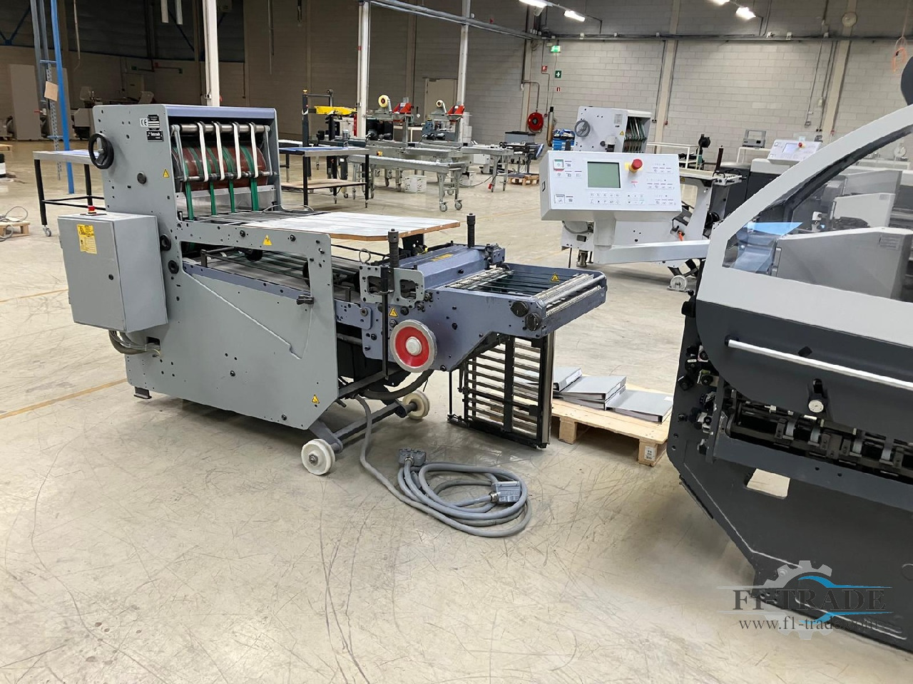 Heidelberg Stahlfolder KH 66/4-KL - Hajtógatógép: 3 kép. Heidelberg Stahlfolder KH 66/4-KL - Hajtógatógép: 3 kép.