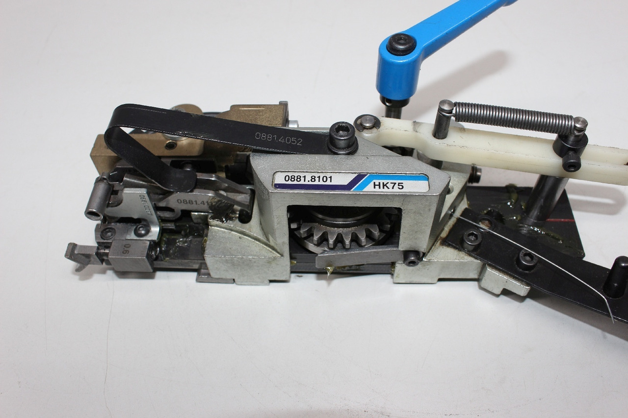 Müller Martini HK 75 0881.8101 - Nyomdagép: 2 kép. Müller Martini HK 75 0881.8101 - Nyomdagép: 2 kép.