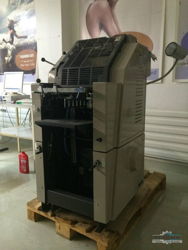 Ryobi 2700 - Ofszet nyomdagép: 1 kép. Ryobi 2700 - Ofszet nyomdagép: 1 kép.