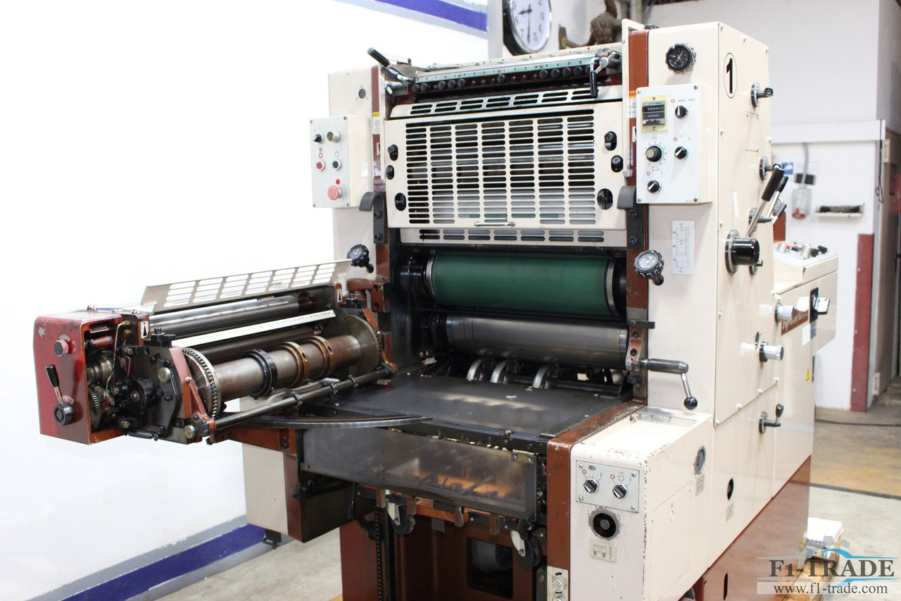 Shinohara Fuji 52 N-P - Ofszet nyomdagép: 4 kép. Shinohara Fuji 52 N-P - Ofszet nyomdagép: 4 kép.