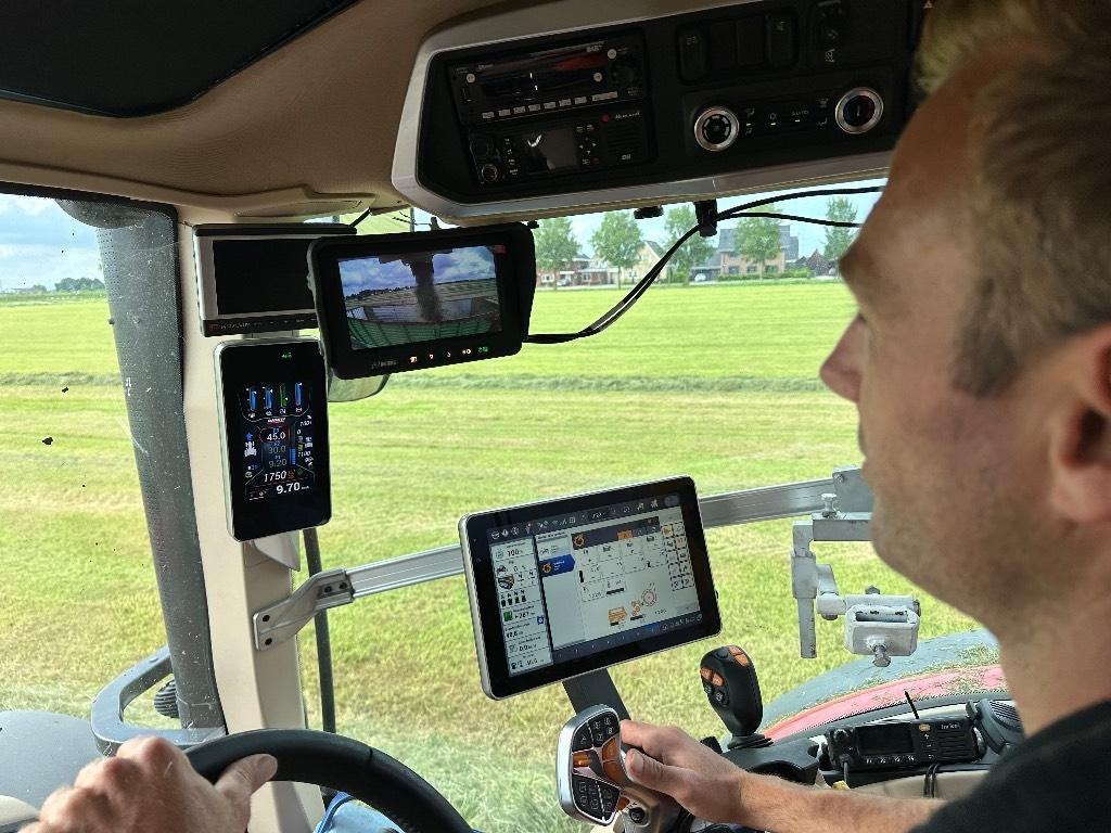 Elho Cobra 7710T getrokken hakselaar grashakselaar - Adapter szállító kocsi: 2 kép. Elho Cobra 7710T getrokken hakselaar grashakselaar - Adapter szállító kocsi: 2 kép.