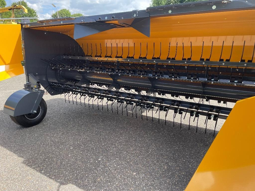 Elho TR 300 Trommelschudder zwadkeerder zwadbeluchter - Szénaforgató: 4 kép. Elho TR 300 Trommelschudder zwadkeerder zwadbeluchter - Szénaforgató: 4 kép.