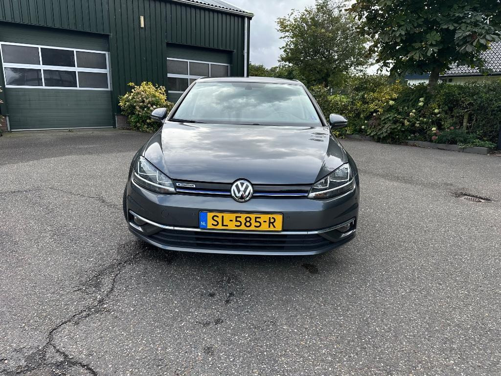 Volkswagen Golf 1.5 TSI 130pk Comfortline Business automaat - Autó: 2 kép. Volkswagen Golf 1.5 TSI 130pk Comfortline Business automaat - Autó: 2 kép.