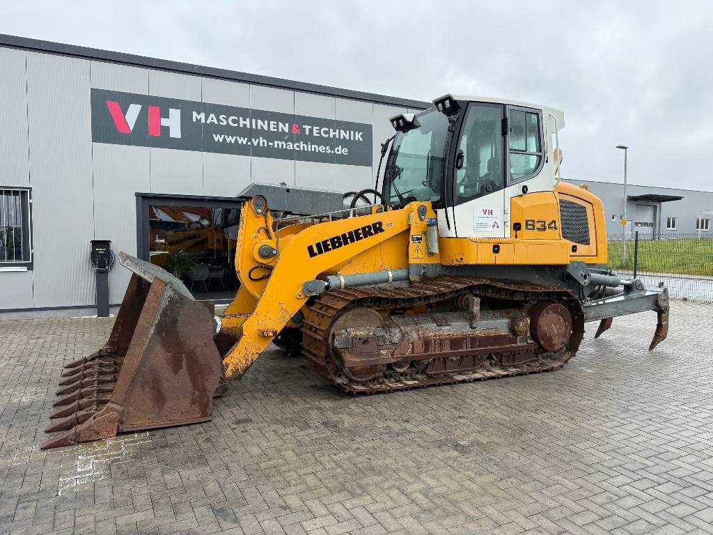 Liebherr LR 634 - Lánctalpas homlokrakodó: 1 kép. Liebherr LR 634 - Lánctalpas homlokrakodó: 1 kép.
