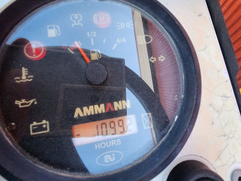 AMMANN AV20-2 - Henger: 5 kép. AMMANN AV20-2 - Henger: 5 kép.