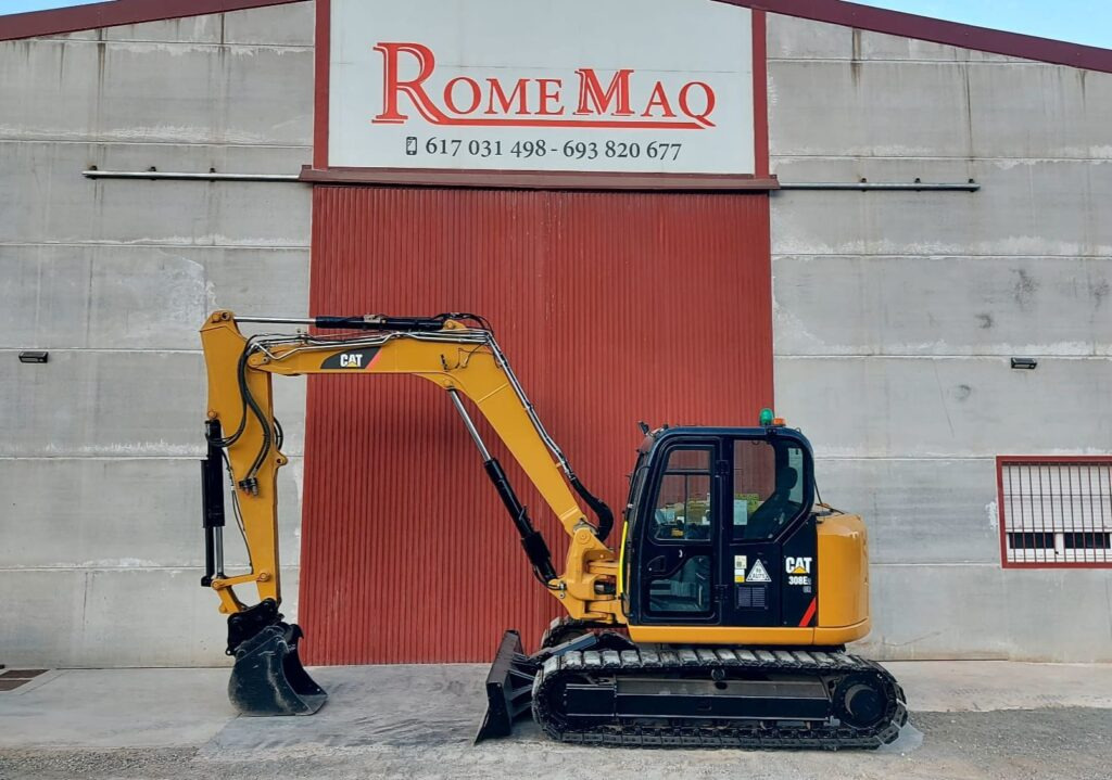 CAT 308E2CR - Minikotró: 1 kép. CAT 308E2CR - Minikotró: 1 kép.