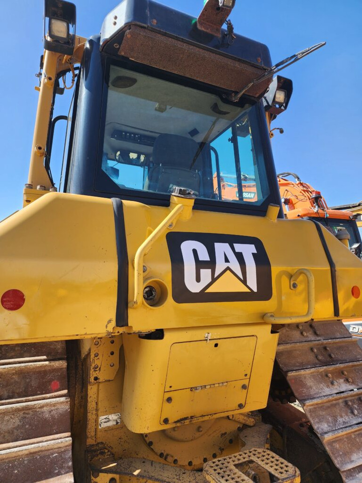 CAT D6N LGP - Buldózer: 4 kép. CAT D6N LGP - Buldózer: 4 kép.