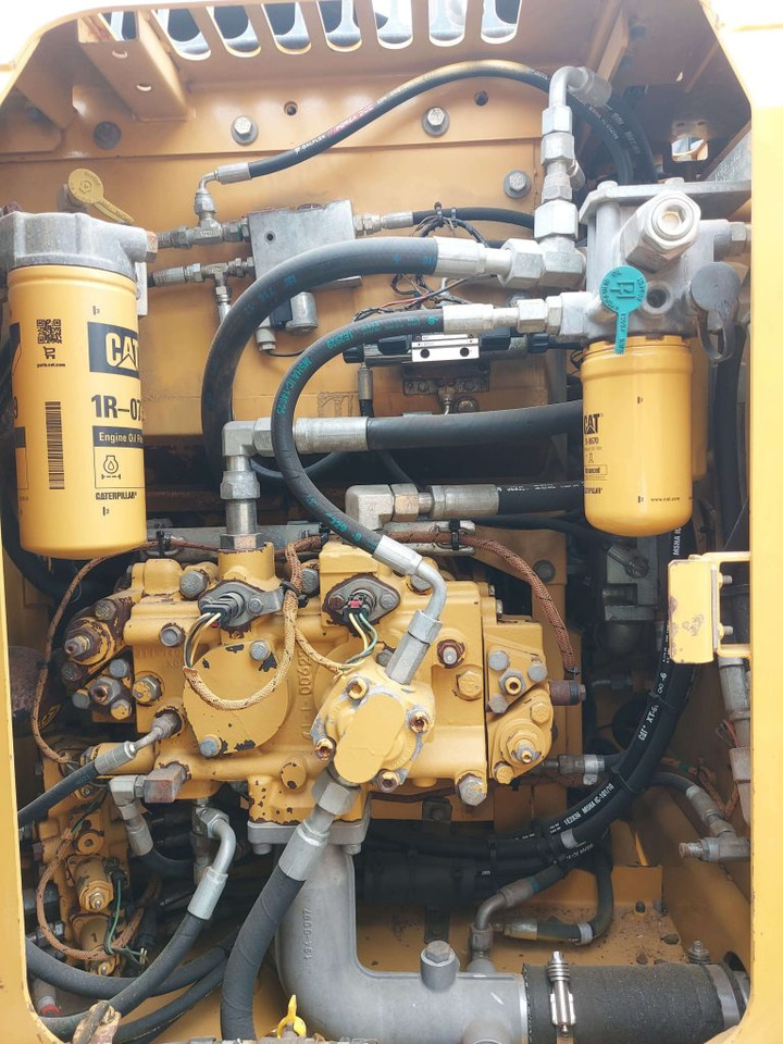 Lánctalpas kotró CATERPILLAR 312D: 7 kép.