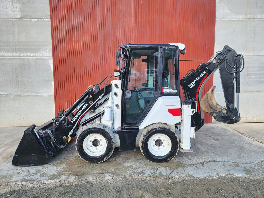 HIDROMEK HMK62SS - Kotrórakodó: 1 kép. HIDROMEK HMK62SS - Kotrórakodó: 1 kép.
