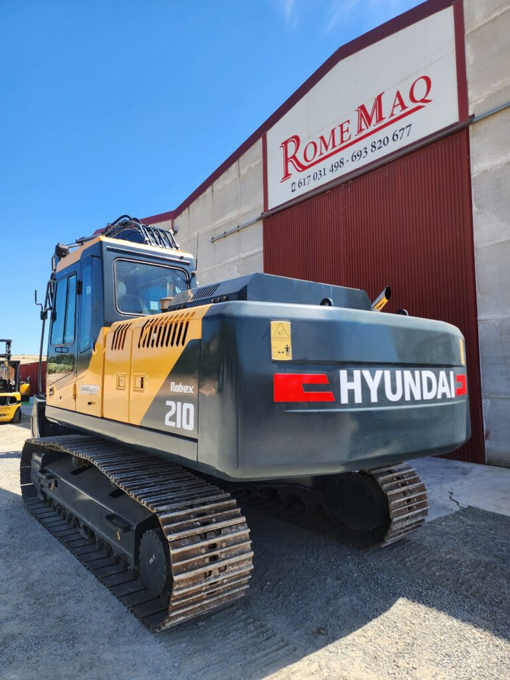 HYUNDAI R210 NUEVA - Lánctalpas kotró: 3 kép. HYUNDAI R210 NUEVA - Lánctalpas kotró: 3 kép.
