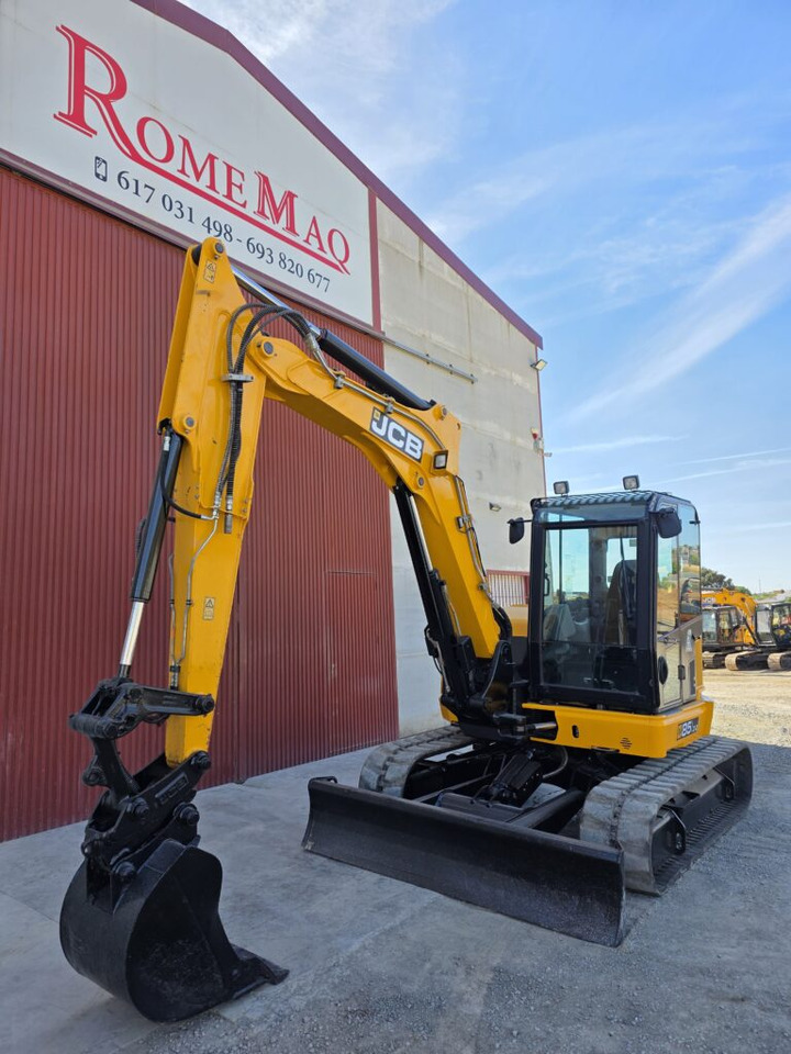 JCB 85Z-2 - Minikotró: 2 kép. JCB 85Z-2 - Minikotró: 2 kép.