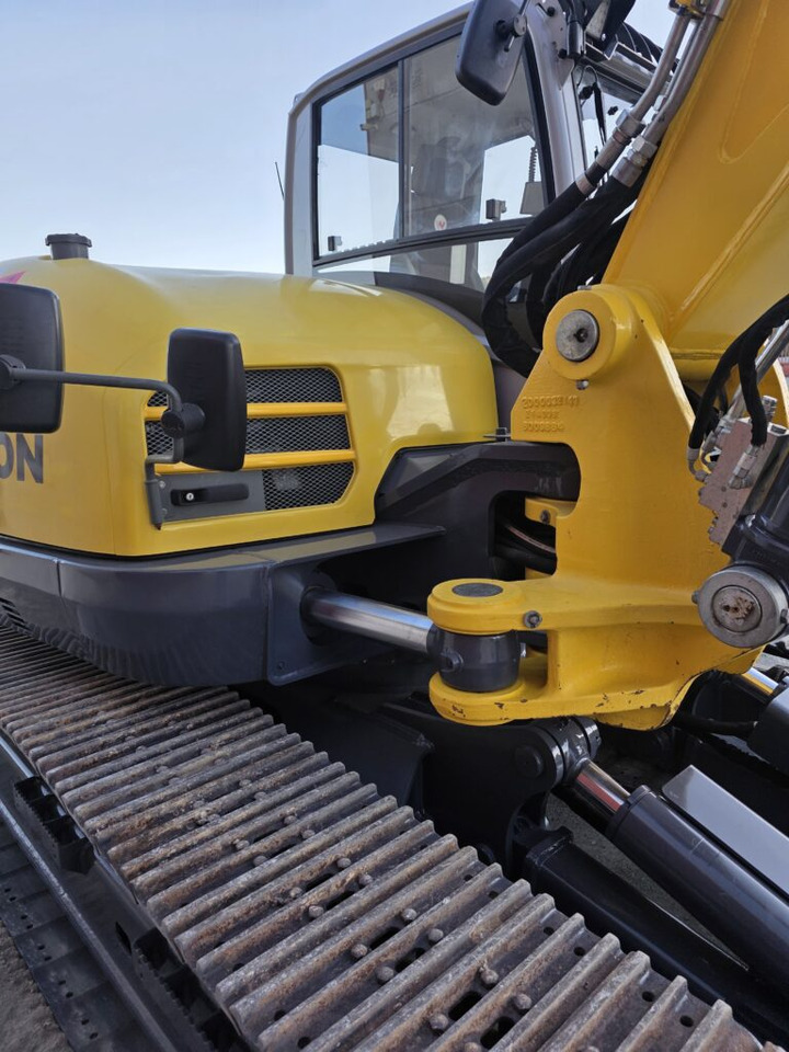WACKER NEUSON ET145 - Lánctalpas kotró: 4 kép. WACKER NEUSON ET145 - Lánctalpas kotró: 4 kép.