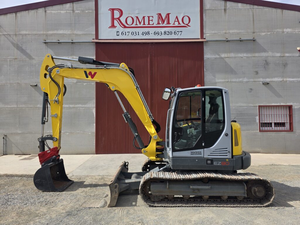WACKER NEUSON EZ80 - Minikotró: 1 kép. WACKER NEUSON EZ80 - Minikotró: 1 kép.
