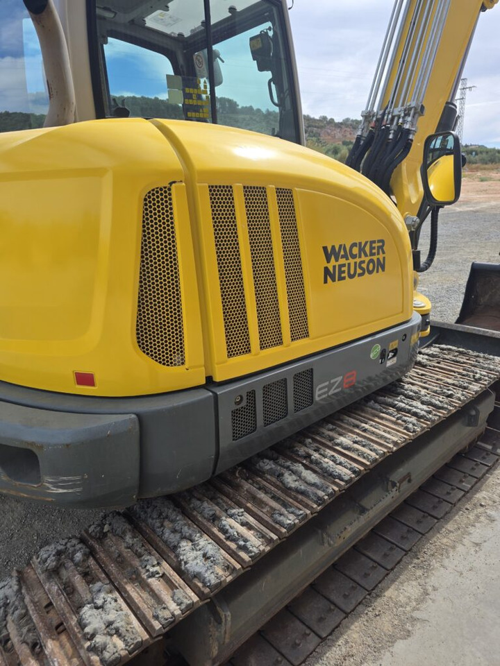 WACKER NEUSON EZ80 - Minikotró: 4 kép. WACKER NEUSON EZ80 - Minikotró: 4 kép.