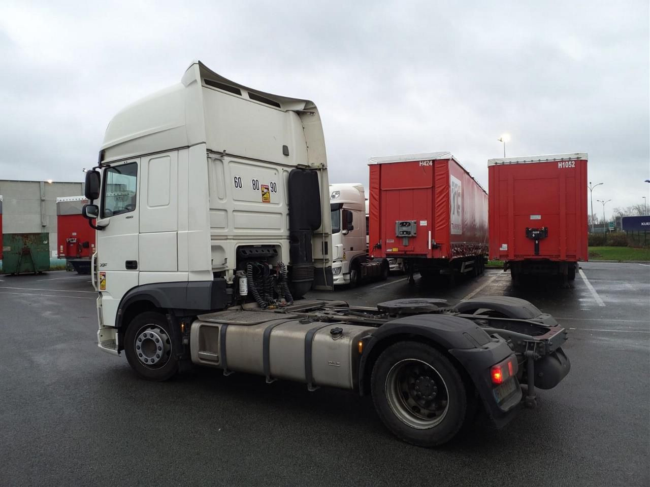 DAF MEGA XF480 - Nyergesvontató: 3 kép. DAF MEGA XF480 - Nyergesvontató: 3 kép.