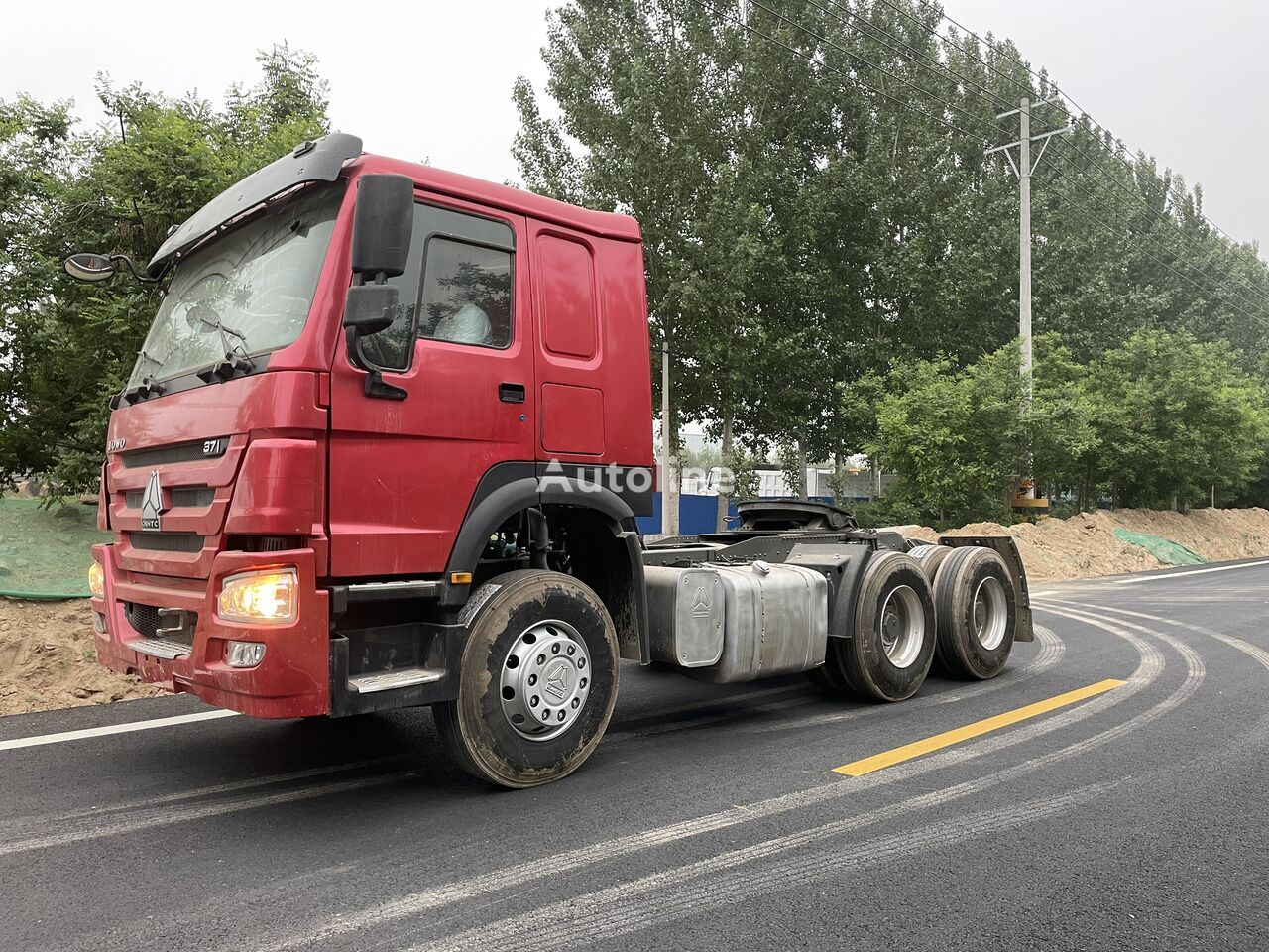 Howo Sinotruck 371HP 420HP Prime Mover 6X4 10 Wheeler HOWO Tractor - Nyergesvontató: 1 kép. Howo Sinotruck 371HP 420HP Prime Mover 6X4 10 Wheeler HOWO Tractor - Nyergesvontató: 1 kép.