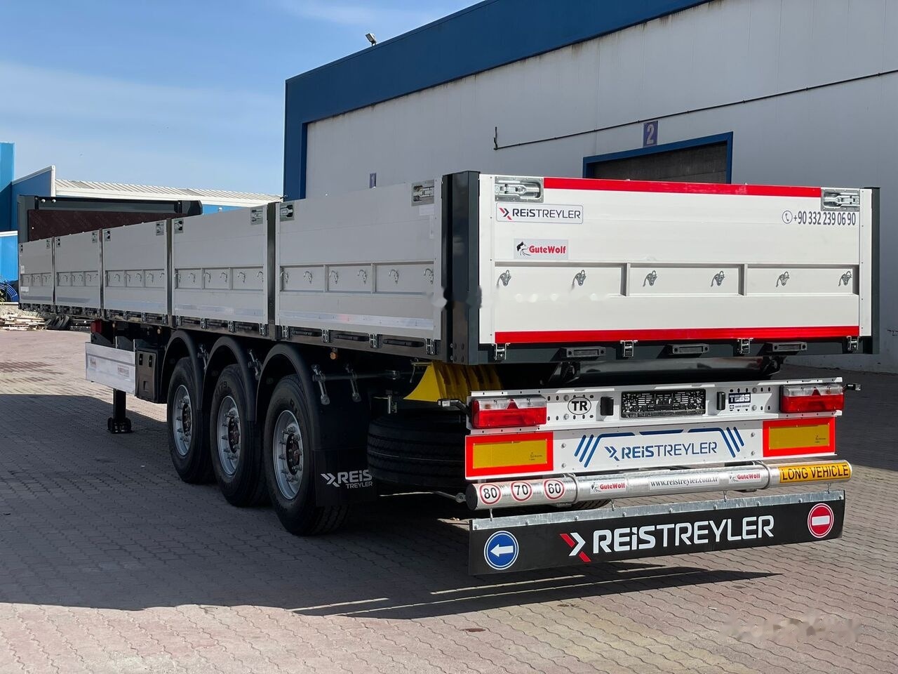 Reis Treyler Aluminium Cover General Cargo - Platós félpótkocsi: 4 kép. Reis Treyler Aluminium Cover General Cargo - Platós félpótkocsi: 4 kép.