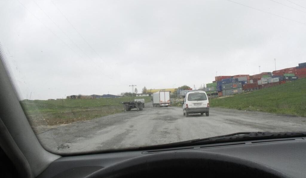 Reis Treyler Frigo Semi Trailer - Félpótkocsi hűtős: 3 kép. Reis Treyler Frigo Semi Trailer - Félpótkocsi hűtős: 3 kép.