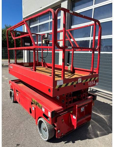 Haulotte Compact 8W - 8,2m Elektro Scherenarbeitsbühne - Ollós emelő: 2 kép. Haulotte Compact 8W - 8,2m Elektro Scherenarbeitsbühne - Ollós emelő: 2 kép.