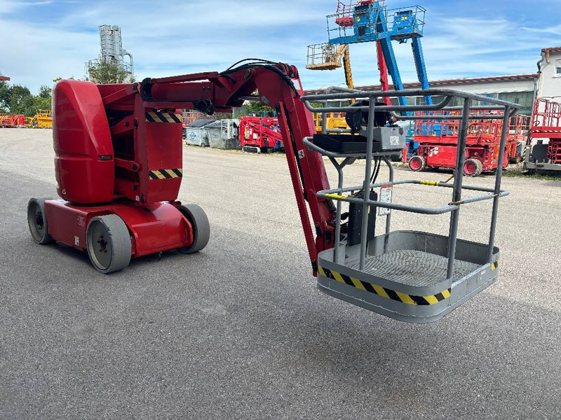Manitou 120 AETJC - 12m Gelenk-Teleskop-Arbeitsbühne - Személyemelő: 5 kép. Manitou 120 AETJC - 12m Gelenk-Teleskop-Arbeitsbühne - Személyemelő: 5 kép.