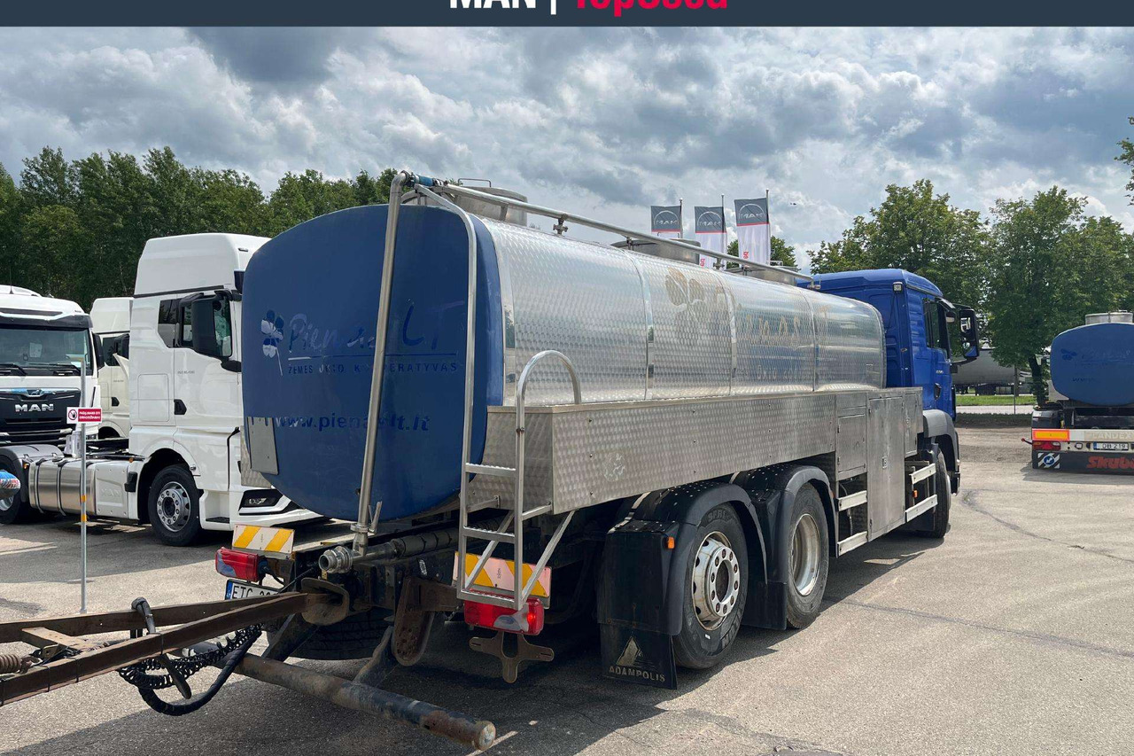 MAN 26.400 6X2-2 Plandex (8633) - Tartályos teherautó: 4 kép. MAN 26.400 6X2-2 Plandex (8633) - Tartályos teherautó: 4 kép.
