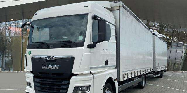 MAN TGX18.470 4x2 LL Retarder (8830) - Ponyvás teherautó: 1 kép. MAN TGX18.470 4x2 LL Retarder (8830) - Ponyvás teherautó: 1 kép.