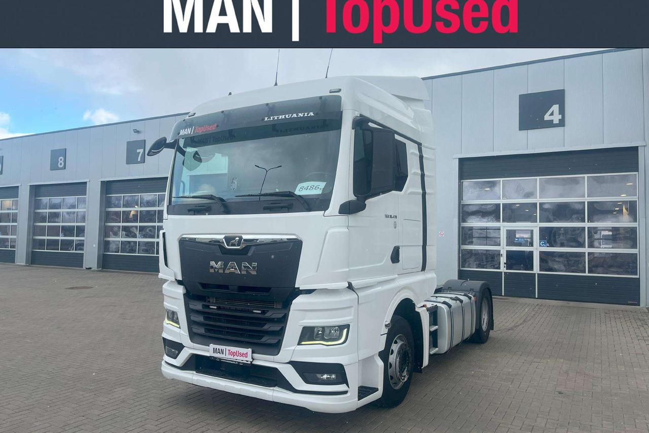 MAN 18.470 4x2 GM Cab (8486) - Nyergesvontató: 1 kép. MAN 18.470 4x2 GM Cab (8486) - Nyergesvontató: 1 kép.