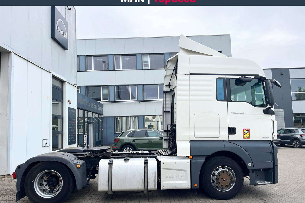 MAN TGX 18.460 4X2 XLX Retarder(9263) - Nyergesvontató: 5 kép. MAN TGX 18.460 4X2 XLX Retarder(9263) - Nyergesvontató: 5 kép.