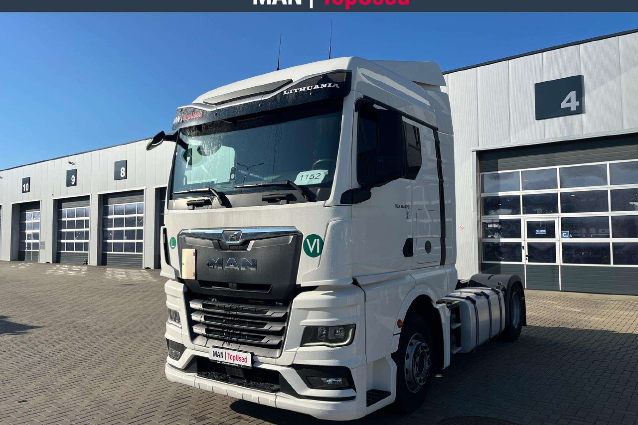 MAN TGX 18.470 4x2 GM cab (1152) - Nyergesvontató: 1 kép. MAN TGX 18.470 4x2 GM cab (1152) - Nyergesvontató: 1 kép.