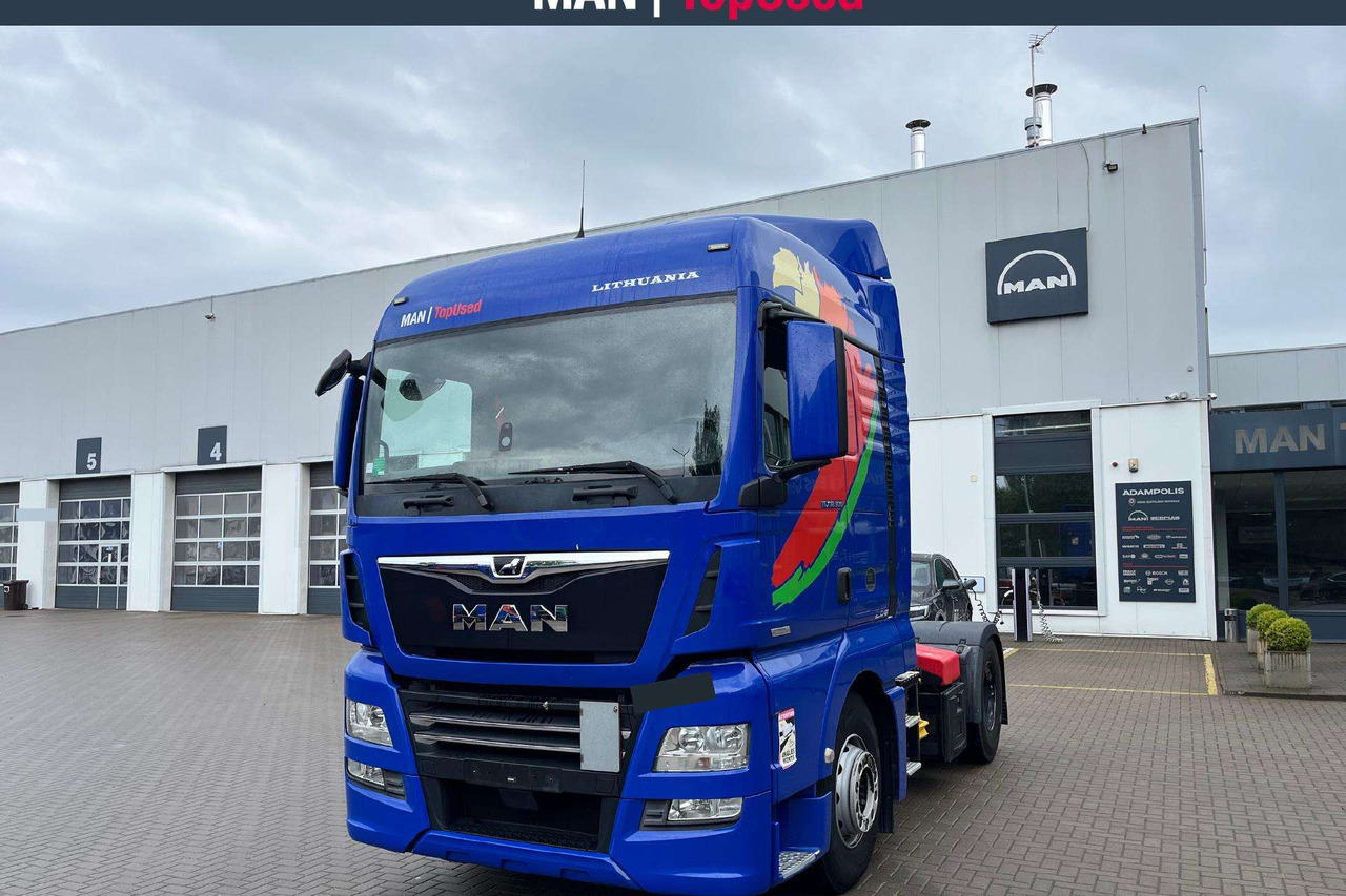 MAN TGX 18.500 XLX Cab Retarder (8734) - Nyergesvontató: 1 kép. MAN TGX 18.500 XLX Cab Retarder (8734) - Nyergesvontató: 1 kép.