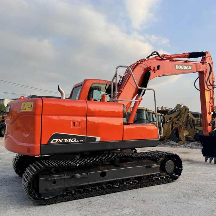 14 Ton Original Korea Used Doosan DX140LC-9c DX 140 150 225 300 Hydraulic Crawler Excavators in Good Condition Doosan140 - Kotrógép: 1 kép. 14 Ton Original Korea Used Doosan DX140LC-9c DX 140 150 225 300 Hydraulic Crawler Excavators in Good Condition Doosan140 - Kotrógép: 1 kép.
