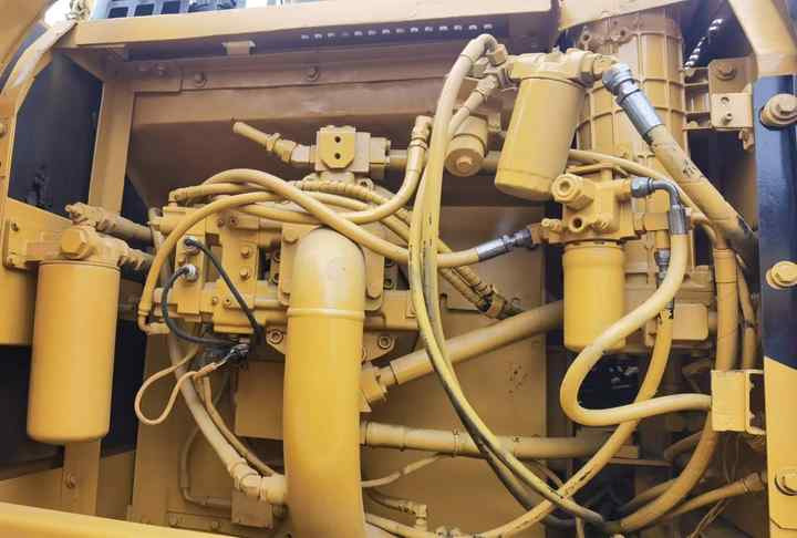 30 Ton Heavy Excavator Japan Origin Cat 330d 330dl 330d2 Fairly Used Caterpillar Mining Excavator With Jack Hammer In Shanghai - Lánctalpas kotró: 3 kép. 30 Ton Heavy Excavator Japan Origin Cat 330d 330dl 330d2 Fairly Used Caterpillar Mining Excavator With Jack Hammer In Shanghai - Lánctalpas kotró: 3 kép.