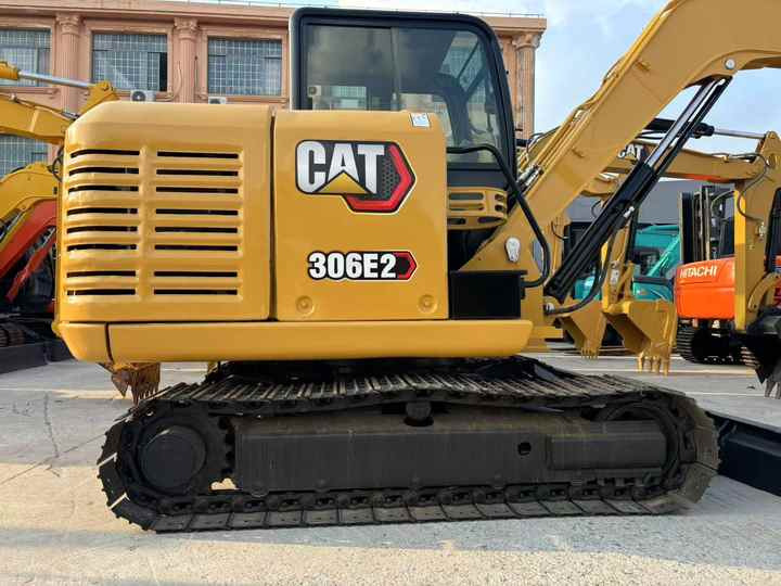 6ton Caterpillar 306e2 Crawler Excavator Cat 306 Tractor Excavator Cat 306/306e/307e2/306/306e2 Excavator - Kotrógép: 2 kép. 6ton Caterpillar 306e2 Crawler Excavator Cat 306 Tractor Excavator Cat 306/306e/307e2/306/306e2 Excavator - Kotrógép: 2 kép.
