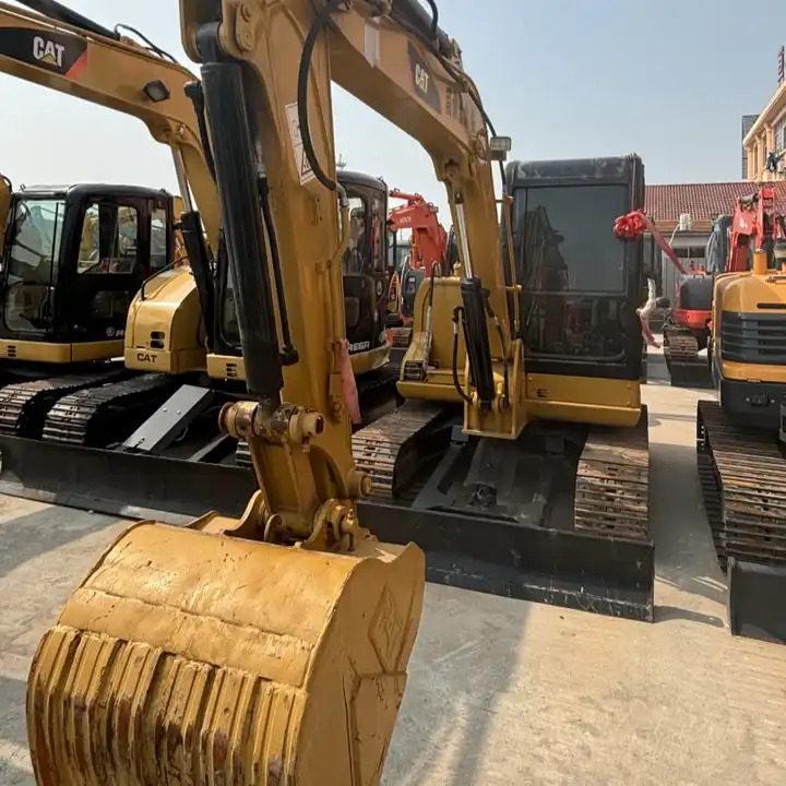 Cat mini excavator 306D 6ton free shipping with mini excavator bucket - Lánctalpas kotró: 4 kép. Cat mini excavator 306D 6ton free shipping with mini excavator bucket - Lánctalpas kotró: 4 kép.