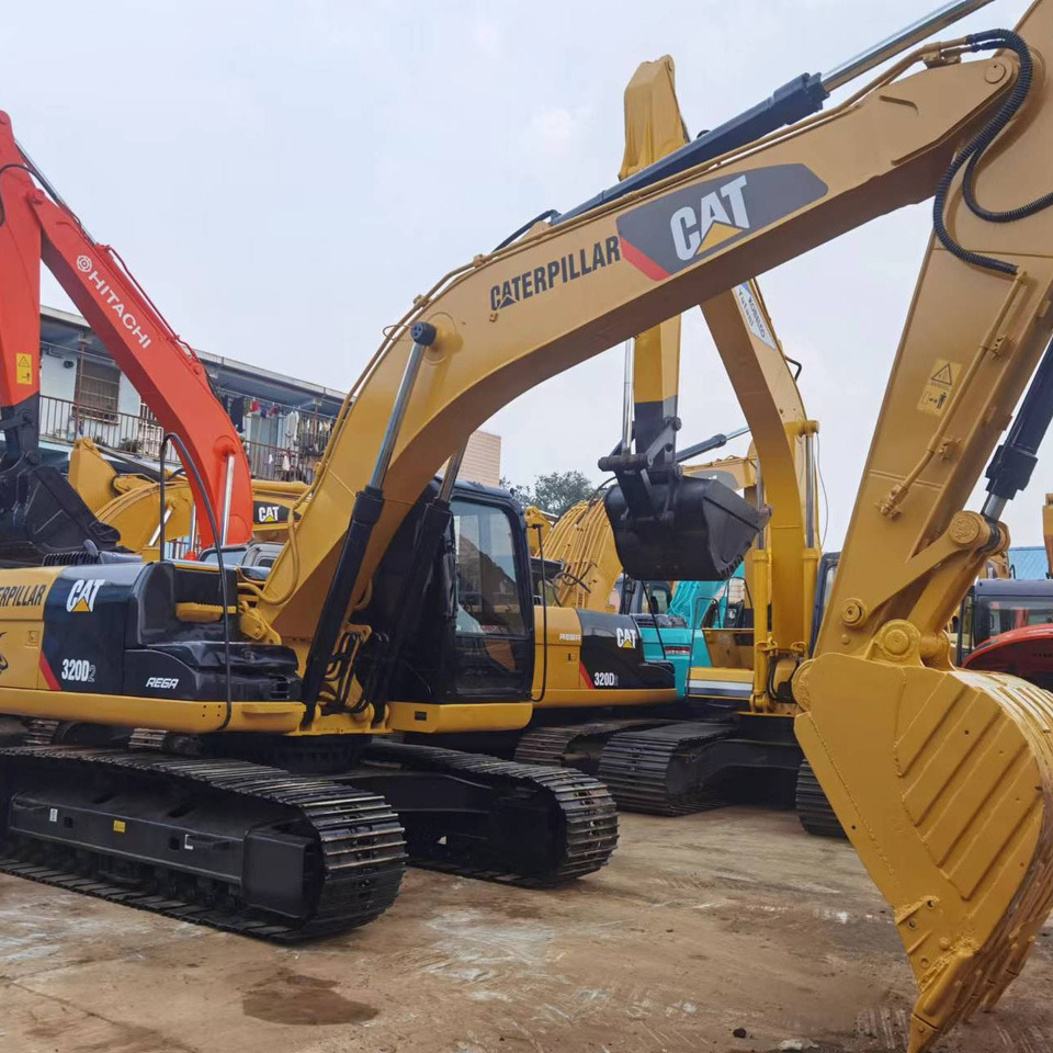 Caterpilllar CAT 320D 320GX 312D Excavator Used Hydraulic Crawler Excavator Used Cat Excavator - Lánctalpas kotró: 1 kép. Caterpilllar CAT 320D 320GX 312D Excavator Used Hydraulic Crawler Excavator Used Cat Excavator - Lánctalpas kotró: 1 kép.