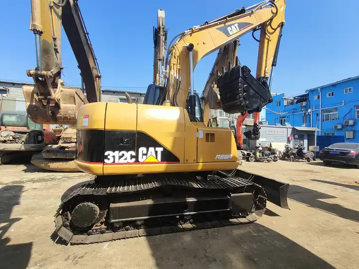 Cheap Price Second Hand Cat 312c Excavator Original Japan Used Cat 312 C Excavator In Good Condition ready to supply - Lánctalpas kotró: 2 kép. Cheap Price Second Hand Cat 312c Excavator Original Japan Used Cat 312 C Excavator In Good Condition ready to supply - Lánctalpas kotró: 2 kép.