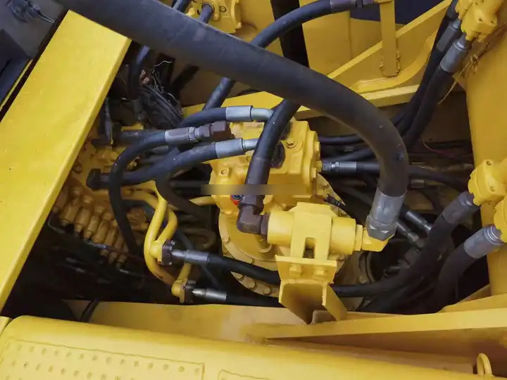 Construction machinery 45 Tons Used Komatsu excavator pc450-8 crawler excavator original Japan Komatsu 450-8 for sale - Kotrógép: 4 kép. Construction machinery 45 Tons Used Komatsu excavator pc450-8 crawler excavator original Japan Komatsu 450-8 for sale - Kotrógép: 4 kép.