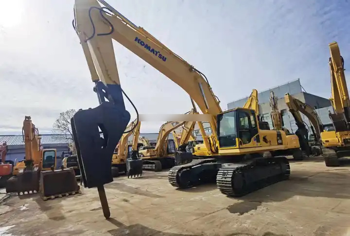 Construction machinery 45 Tons Used Komatsu excavator pc450-8 crawler excavator original Japan Komatsu 450-8 for sale - Kotrógép: 2 kép. Construction machinery 45 Tons Used Komatsu excavator pc450-8 crawler excavator original Japan Komatsu 450-8 for sale - Kotrógép: 2 kép.