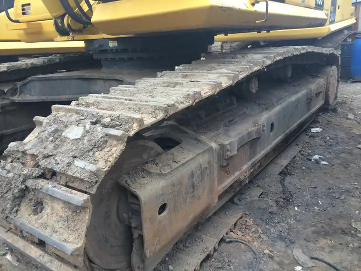 Construction machinery 45 Tons Used Komatsu excavator pc450-8 crawler excavator original Japan Komatsu 450-8 for sale - Kotrógép: 3 kép. Construction machinery 45 Tons Used Komatsu excavator pc450-8 crawler excavator original Japan Komatsu 450-8 for sale - Kotrógép: 3 kép.