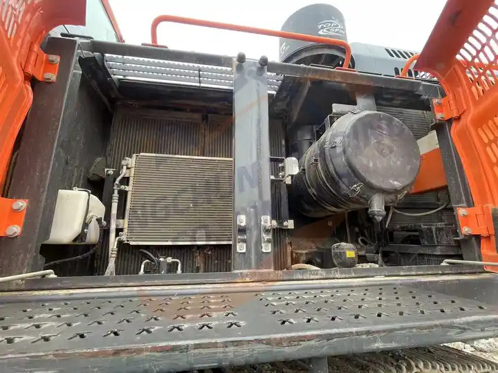 Excavator Complete Drive Cab Assy DX225 DX520 DX520LC DX480LC Doosan DX340 cabin Doosan DX300 cabin - Kotrógép: 5 kép. Excavator Complete Drive Cab Assy DX225 DX520 DX520LC DX480LC Doosan DX340 cabin Doosan DX300 cabin - Kotrógép: 5 kép.
