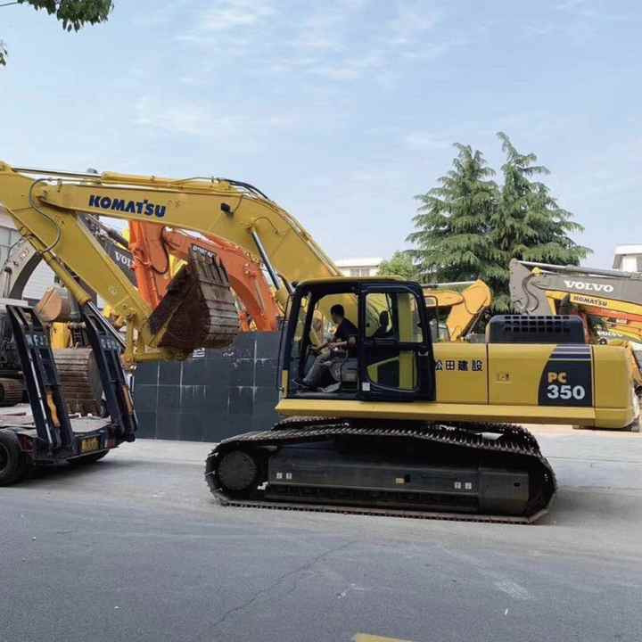 Factory Supply Second-Hand Komatsu PC200-8 PC220-8 PC300 PC350 PC400 20ton Used Crawler Excavator with Good Condition - Lánctalpas kotró: 2 kép. Factory Supply Second-Hand Komatsu PC200-8 PC220-8 PC300 PC350 PC400 20ton Used Crawler Excavator with Good Condition - Lánctalpas kotró: 2 kép.