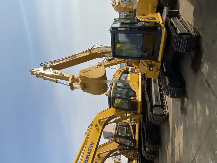 Good Condition Komatsu Used PC70-8 Hydraulic Crawler Excavator Suitable For Construction/ Agriculture Digging - Lánctalpas kotró: 4 kép. Good Condition Komatsu Used PC70-8 Hydraulic Crawler Excavator Suitable For Construction/ Agriculture Digging - Lánctalpas kotró: 4 kép.