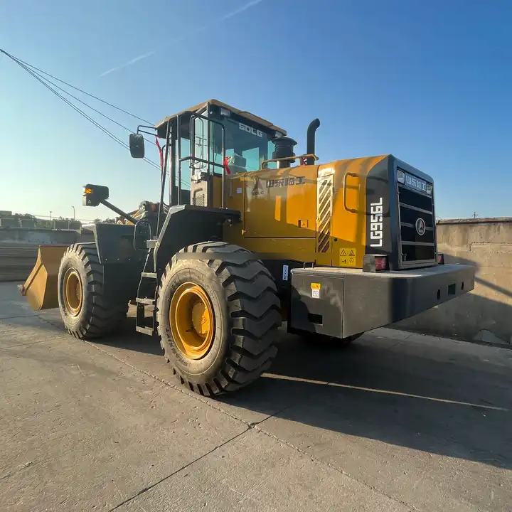Good Condition SDLG Wheel Loader Used SDLG 956 Loader with good condition and powerful capacity at Cheap Price For Sale - Gumikerekes homlokrakodó: 1 kép. Good Condition SDLG Wheel Loader Used SDLG 956 Loader with good condition and powerful capacity at Cheap Price For Sale - Gumikerekes homlokrakodó: 1 kép.