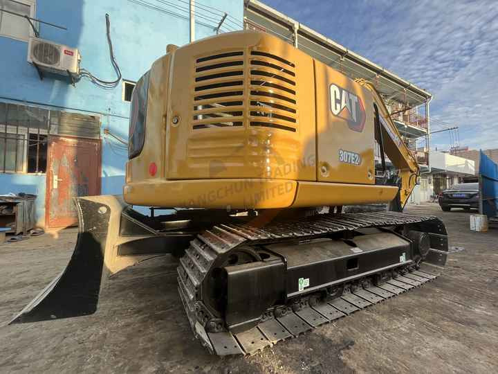 Good Condition Used Caterpillar CAT 307E2 Hydraulic Crawler Excavator Suitable For Construction/ Agriculture Digging - Lánctalpas kotró: 5 kép. Good Condition Used Caterpillar CAT 307E2 Hydraulic Crawler Excavator Suitable For Construction/ Agriculture Digging - Lánctalpas kotró: 5 kép.