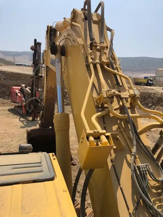 Good Condition Used Komastu PC400 PC450 PC200 PC700 Excavator Komatsu PC200 - Kotrógép: 5 kép. Good Condition Used Komastu PC400 PC450 PC200 PC700 Excavator Komatsu PC200 - Kotrógép: 5 kép.