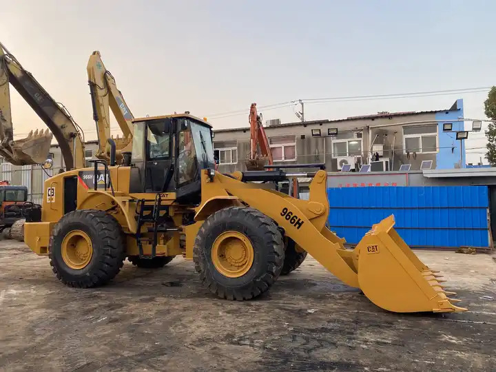 Good Performance Used Cat966h Loader Second Hand Caterpillar Cat966c cat966d cat966g With Good Condition in stock for sale - Gumikerekes homlokrakodó: 2 kép. Good Performance Used Cat966h Loader Second Hand Caterpillar Cat966c cat966d cat966g With Good Condition in stock for sale - Gumikerekes homlokrakodó: 2 kép.