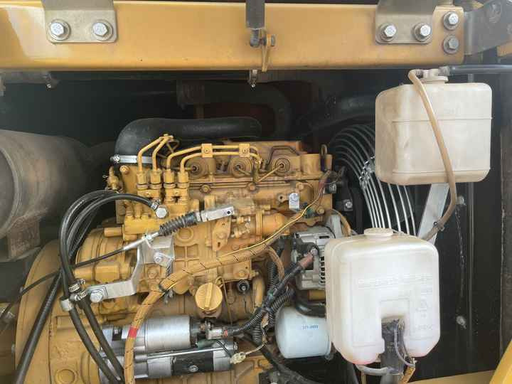 Good Price CAT 305.5E 307 308C 308D 308E 312D 315D 320C 320D Second Hand 7 Tons Used Mini Crawler Excavator For Sale - Minikotró: 5 kép. Good Price CAT 305.5E 307 308C 308D 308E 312D 315D 320C 320D Second Hand 7 Tons Used Mini Crawler Excavator For Sale - Minikotró: 5 kép.