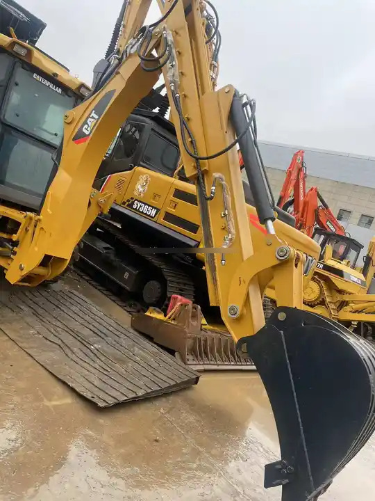 HT636 Mini Tractor with Front End Loader and Backhoe Efficient Cat 420F2 Backhoe Loader Weichai Engine New Condition - Kotrórakodó: 5 kép. HT636 Mini Tractor with Front End Loader and Backhoe Efficient Cat 420F2 Backhoe Loader Weichai Engine New Condition - Kotrórakodó: 5 kép.